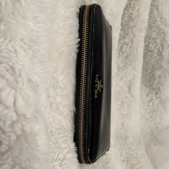 Prada Patent Leather Large Zippy Wallet - Picture 3 of 11